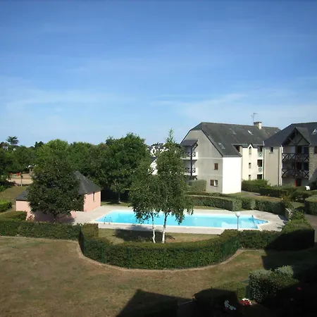 Ref 042 T2 Avec Balcon Et Piscine *